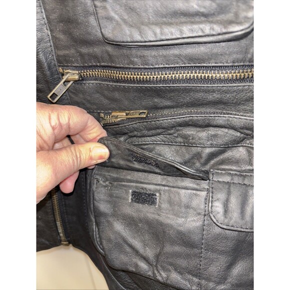 Beyond Leather Vintage Biker Vest L Pockets Sleeveless Zip Lined Snap Black - Picture 5 of 11